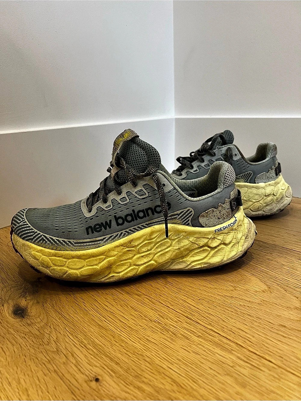 New Balance Fresh Foam X More Trail v3 Trail Shoes Gray & Yellow US 9 D